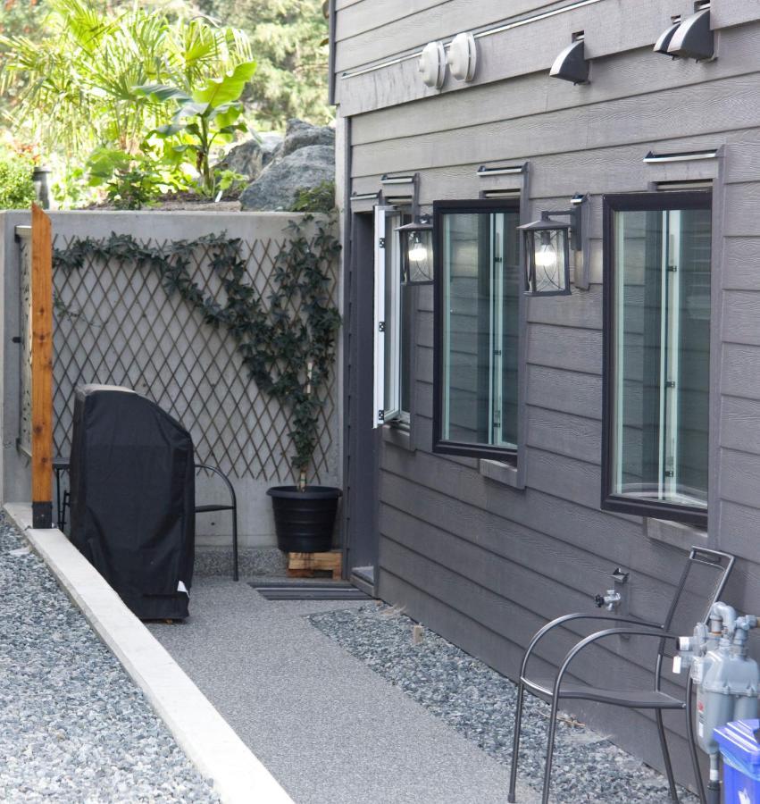 M&M'S Maple Bay Mountain Guesthouse - Licensed ดันแคน ภายนอก รูปภาพ