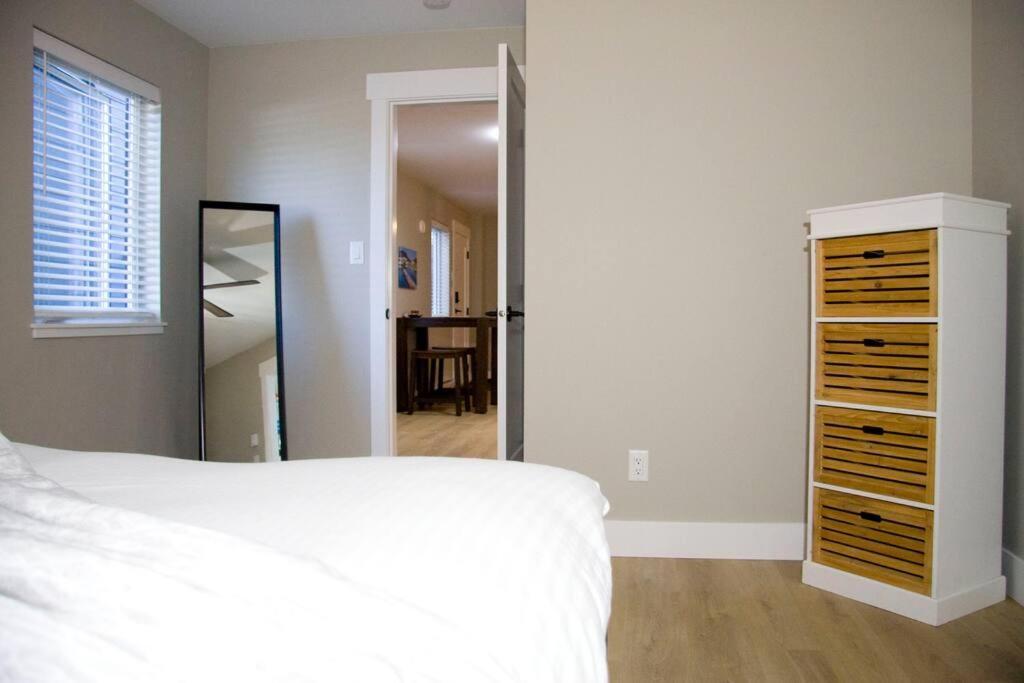M&M'S Maple Bay Mountain Guesthouse - Licensed ดันแคน ภายนอก รูปภาพ